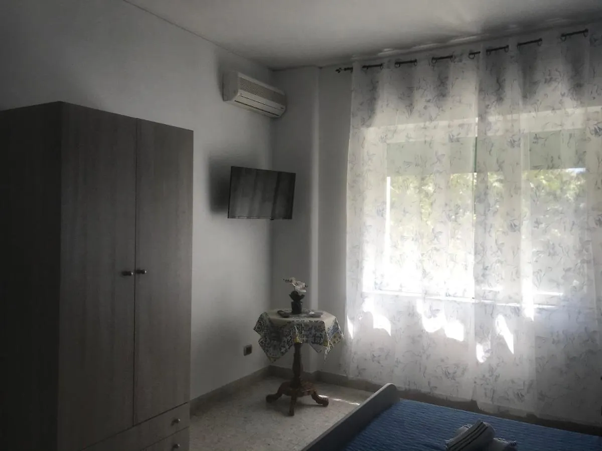 Lago Home Κατάνια 0*,